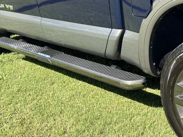2018 Nissan Titan Platinum Reserve thumbnail 8