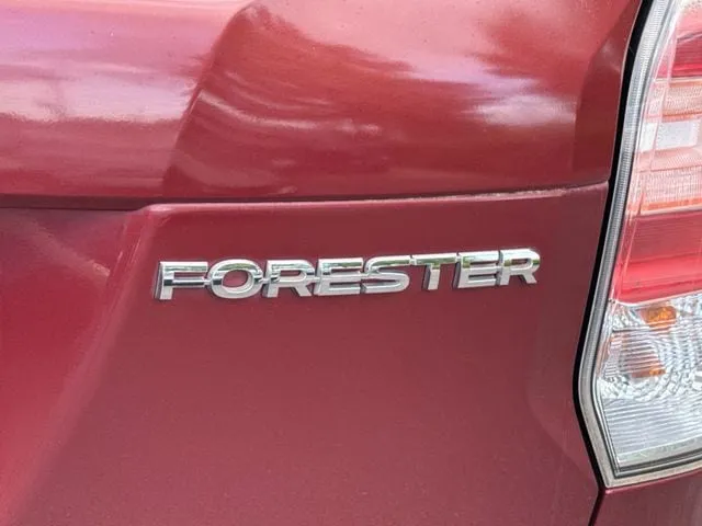 2018 Subaru Forester 2.5i thumbnail 10