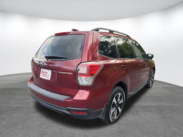 2018 Subaru Forester 2.5i thumbnail 6