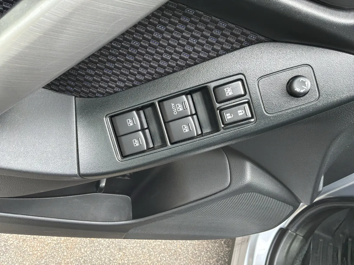 2018 Subaru Forester thumbnail 15