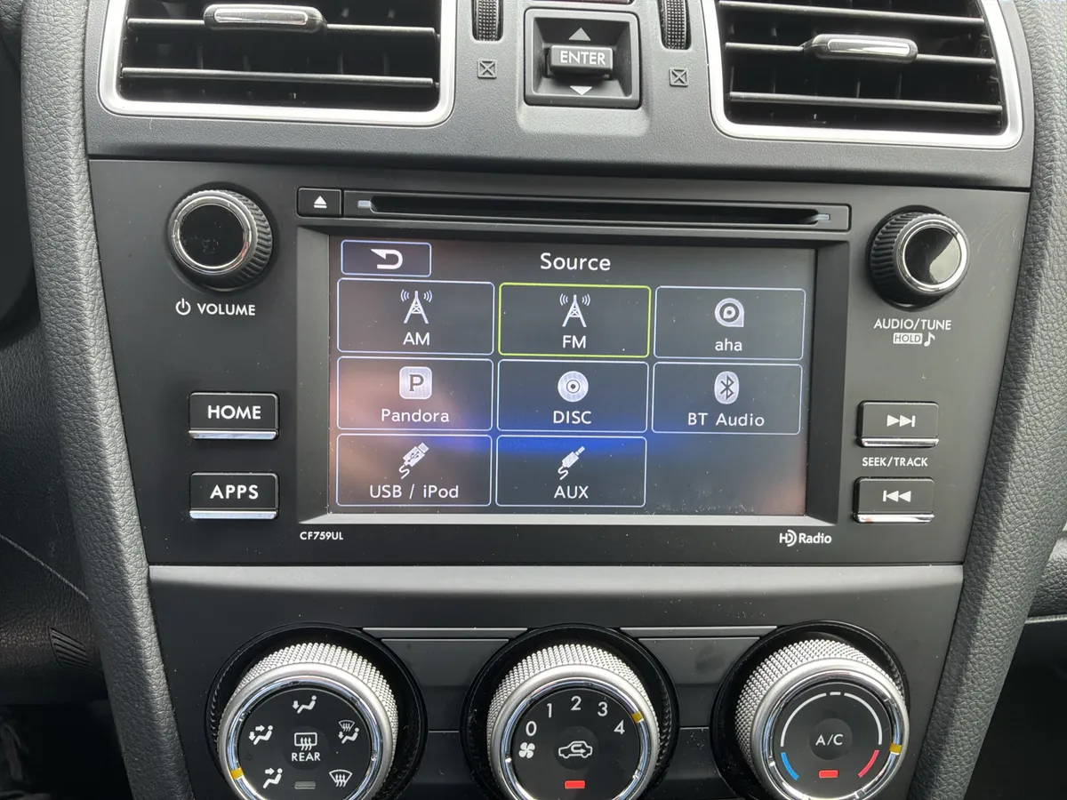 2018 Subaru Forester thumbnail 23