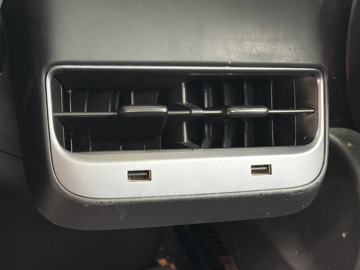 2018 Tesla Model 3 Mid Range thumbnail 16