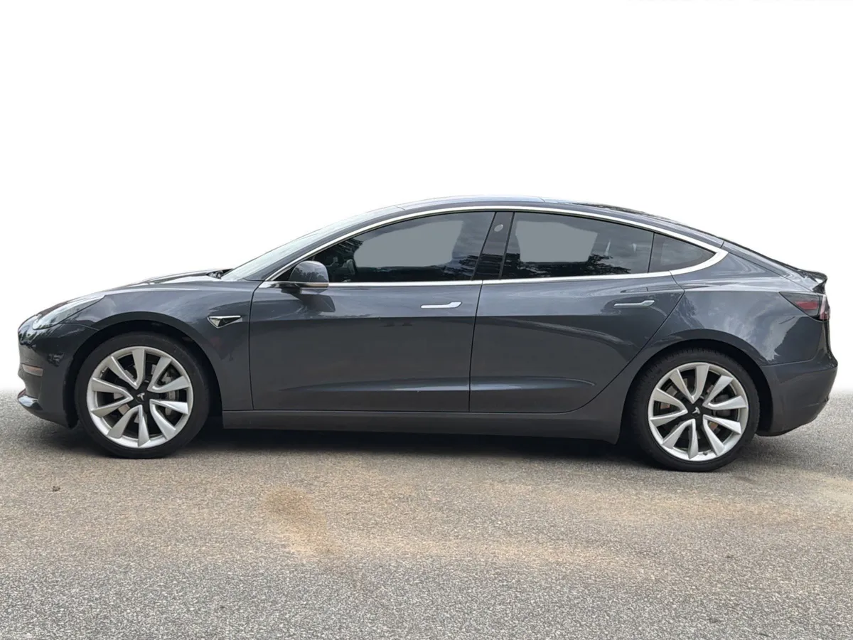2018 Tesla Model 3 Mid Range thumbnail 18
