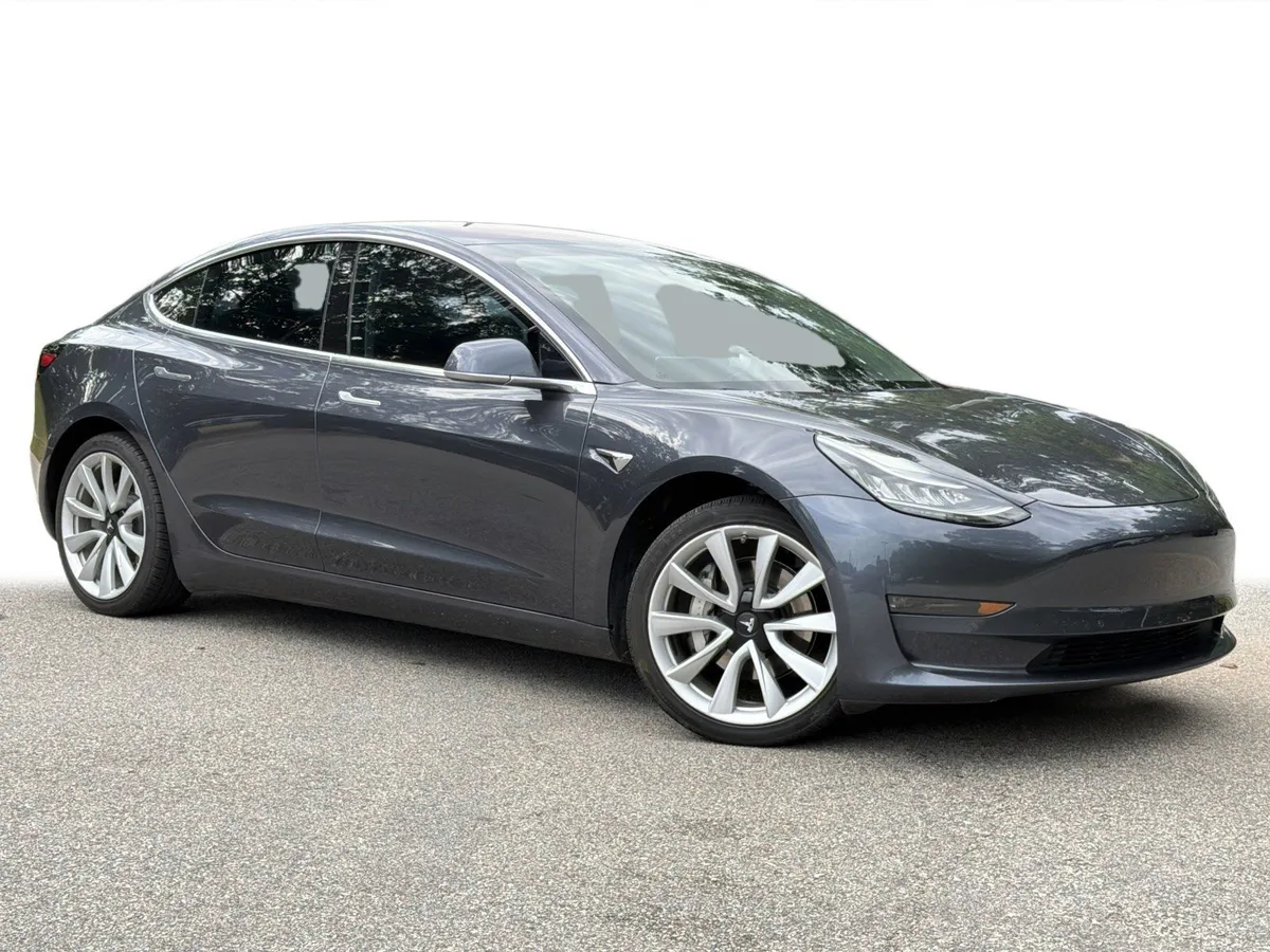 2018 Tesla Model 3 Mid Range thumbnail 2