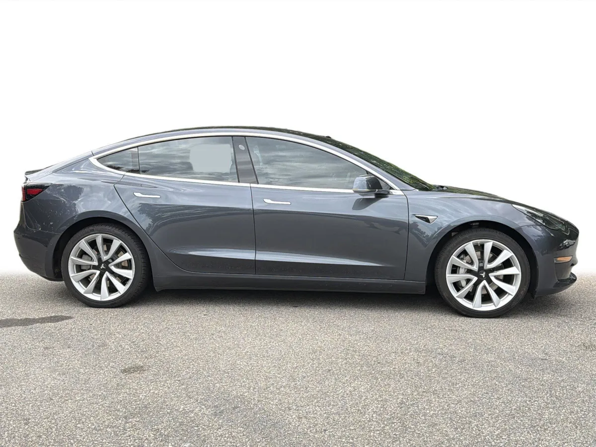 2018 Tesla Model 3 Mid Range thumbnail 22
