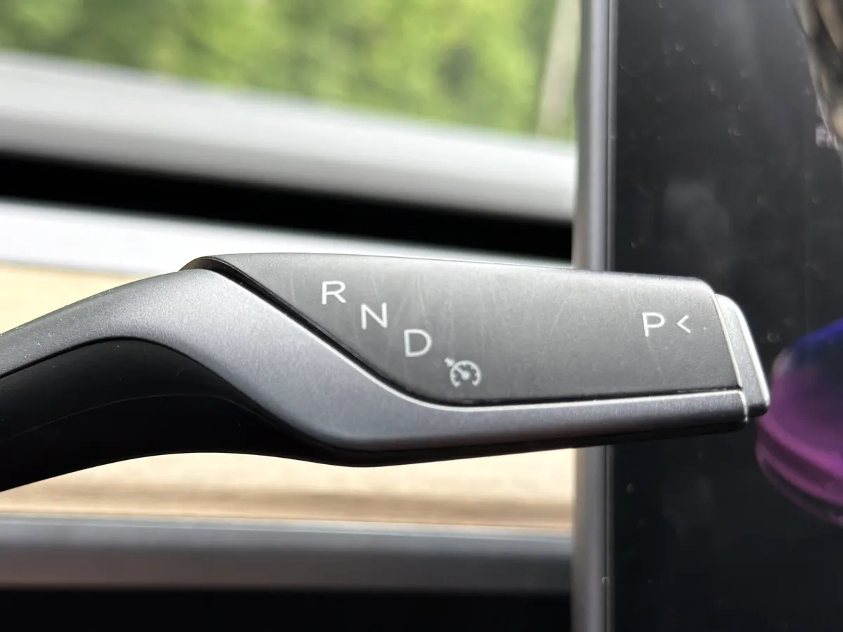 2018 Tesla Model 3 Mid Range thumbnail 9