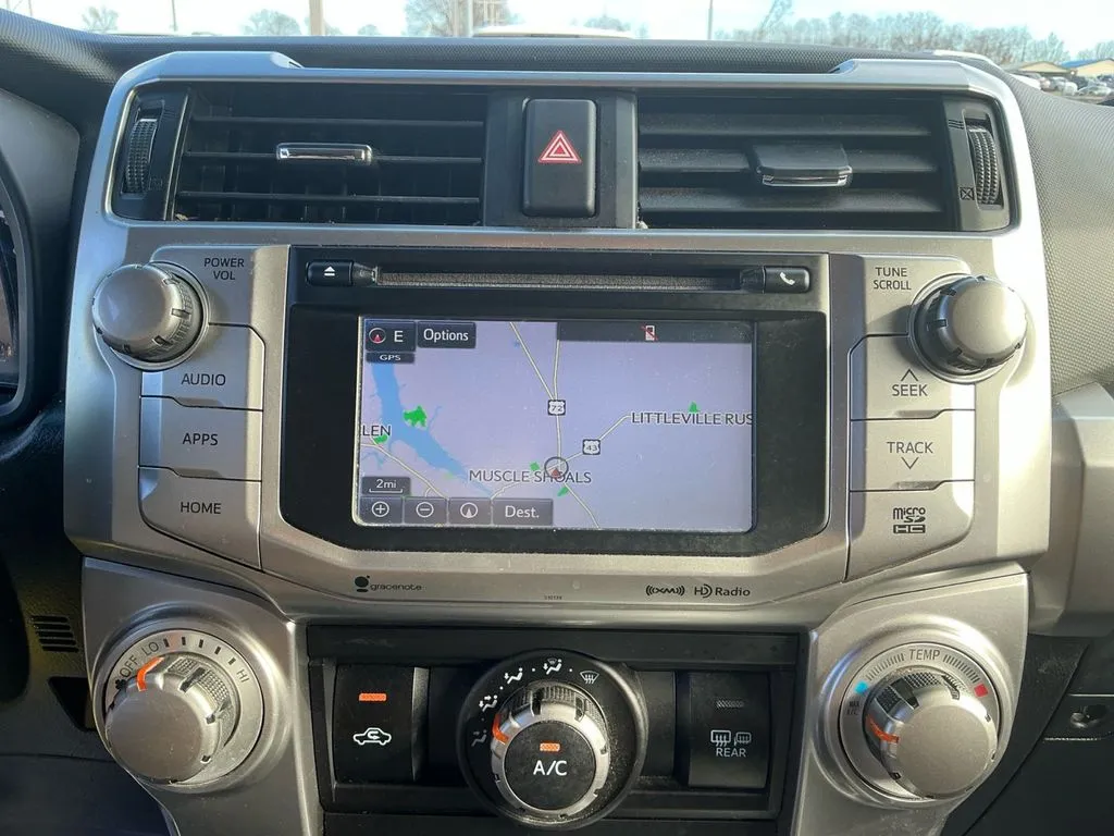 2018 Toyota 4Runner SR5 Premium thumbnail 26