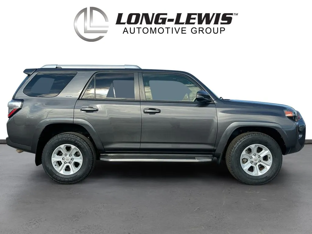 2018 Toyota 4Runner SR5 Premium thumbnail 8