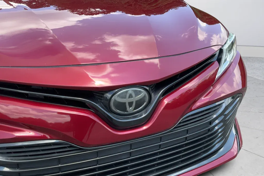 2018 Toyota Camry LE thumbnail 31