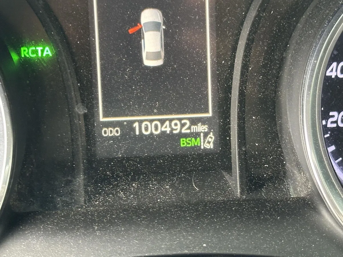 2018 Toyota Camry SE thumbnail 13