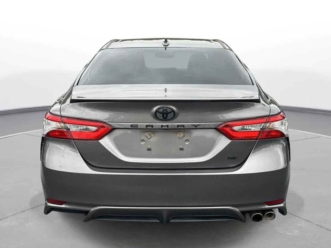 2018 Toyota Camry SE thumbnail 7