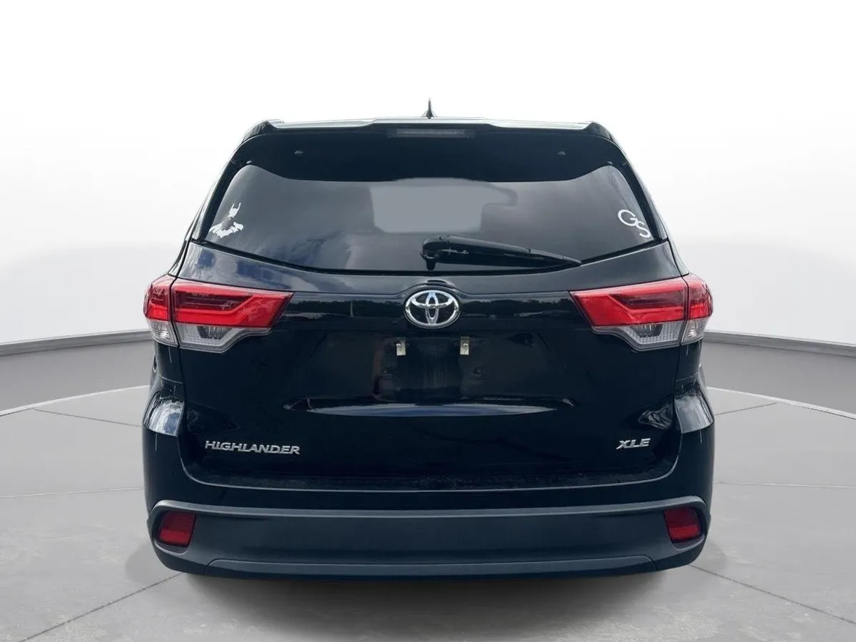2018 Toyota Highlander XLE thumbnail 7