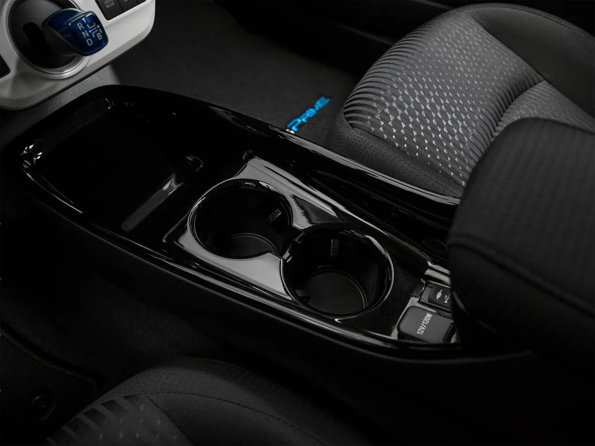 2018 Toyota Prius Prime Plus thumbnail 26