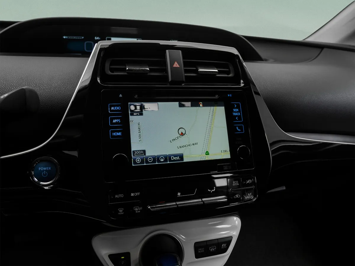 2018 Toyota Prius Prime Plus thumbnail 29