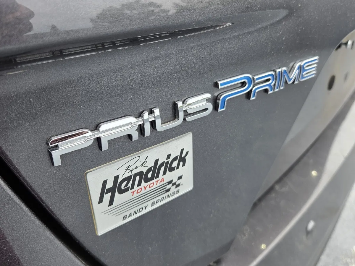 2018 Toyota Prius Prime Plus thumbnail 6