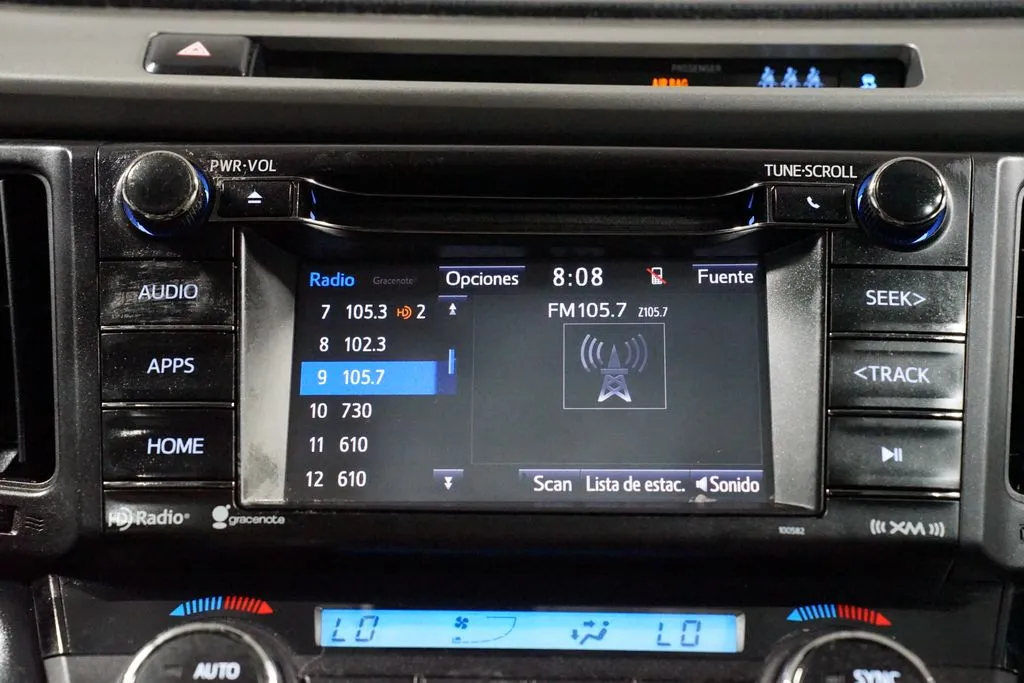 2018 Toyota RAV4 XLE thumbnail 17