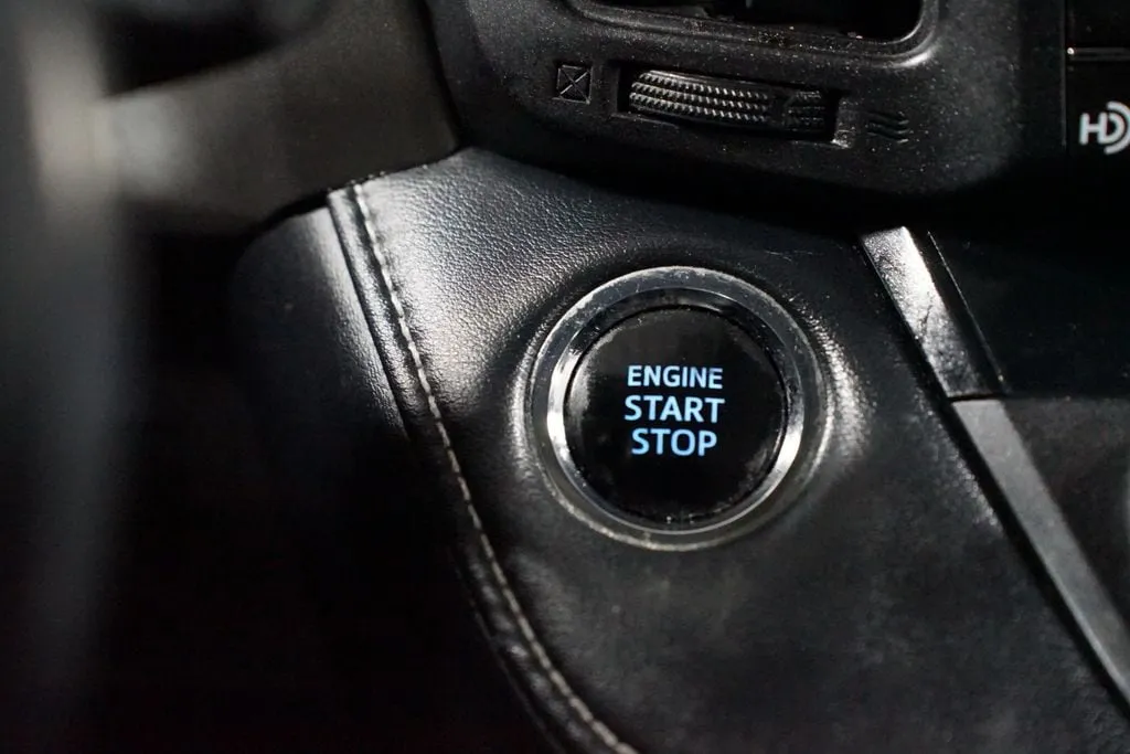 2018 Toyota RAV4 XLE thumbnail 20