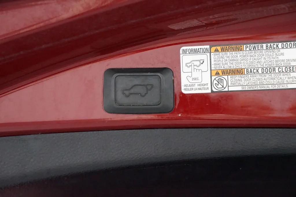 2018 Toyota RAV4 XLE thumbnail 33