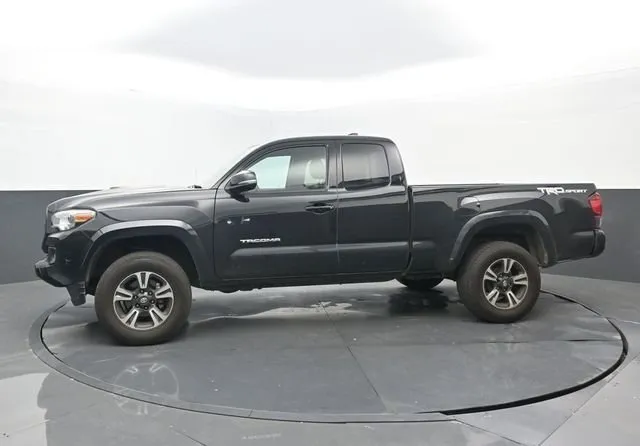 2018 Toyota Tacoma TRD Sport thumbnail 7
