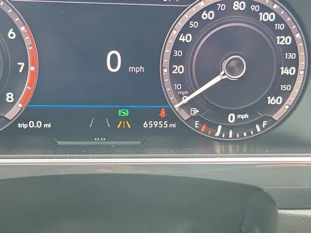 2018 Volkswagen Tiguan 2.0T SEL Premium thumbnail 17