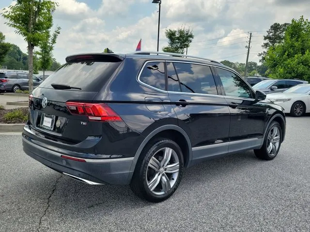 2018 Volkswagen Tiguan 2.0T SEL Premium thumbnail 4