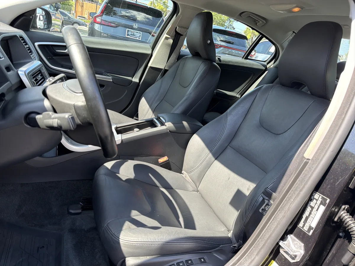 2018 Volvo S60 Inscription thumbnail 15
