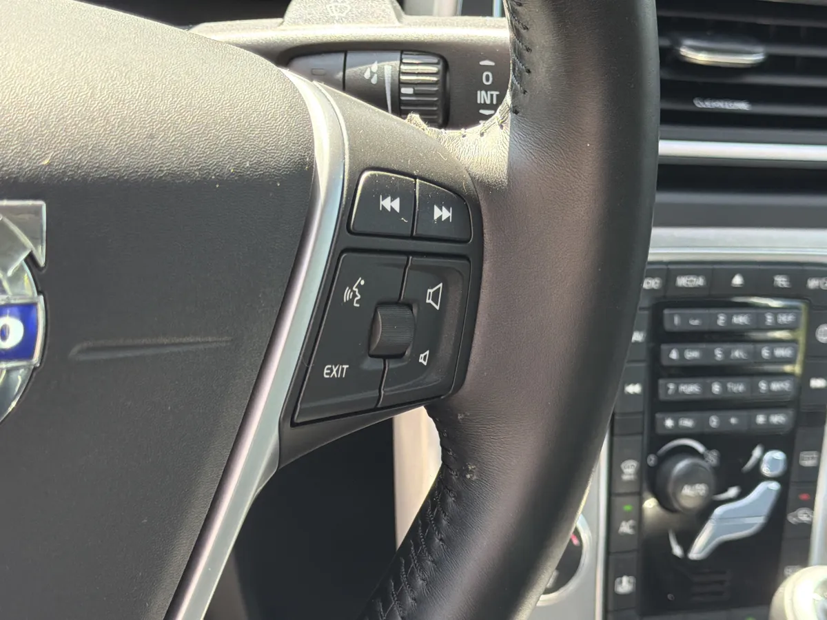 2018 Volvo S60 Inscription thumbnail 19