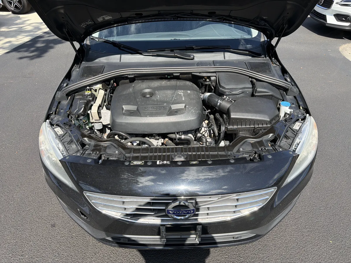 2018 Volvo S60 Inscription thumbnail 34