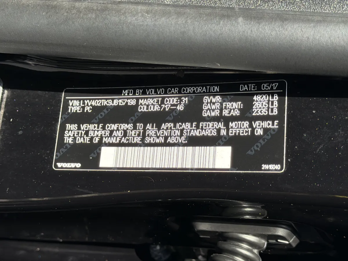 2018 Volvo S60 Inscription thumbnail 35