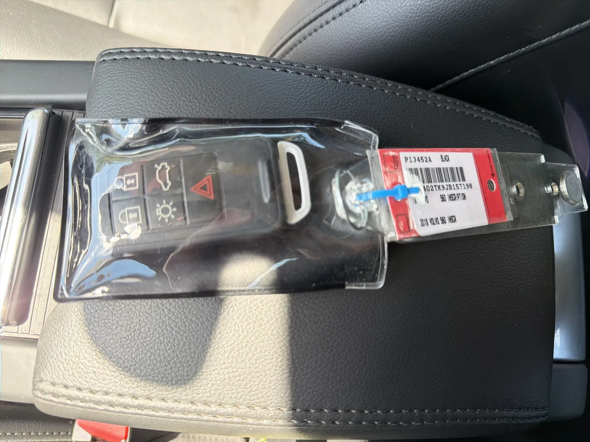 2018 Volvo S60 Inscription thumbnail 36