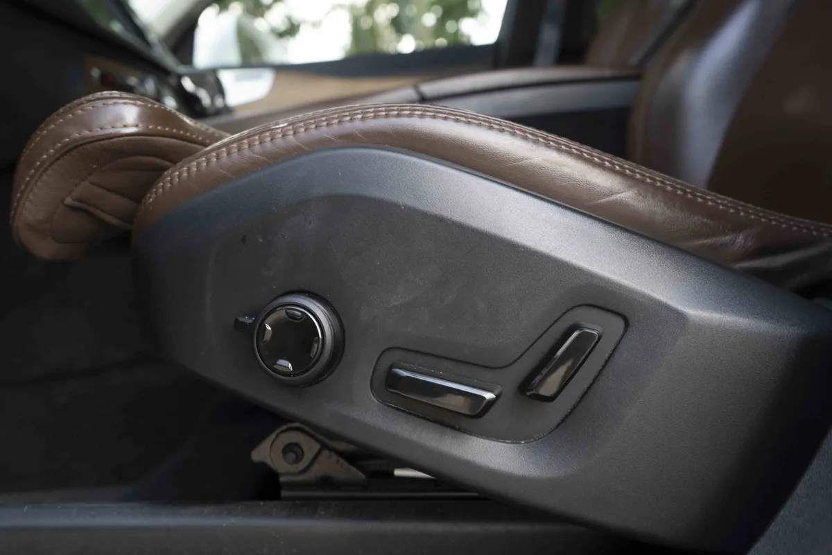 2018 Volvo XC90 Inscription thumbnail 38