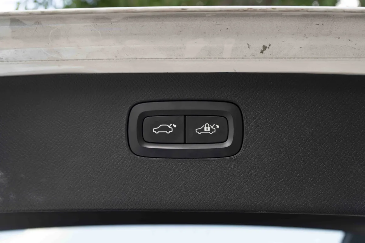 2018 Volvo XC90 Inscription thumbnail 43