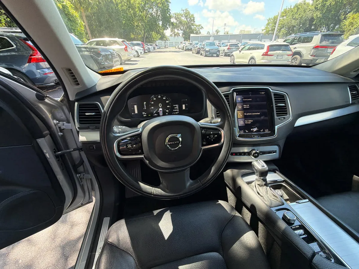 2018 Volvo XC90 Momentum thumbnail 25