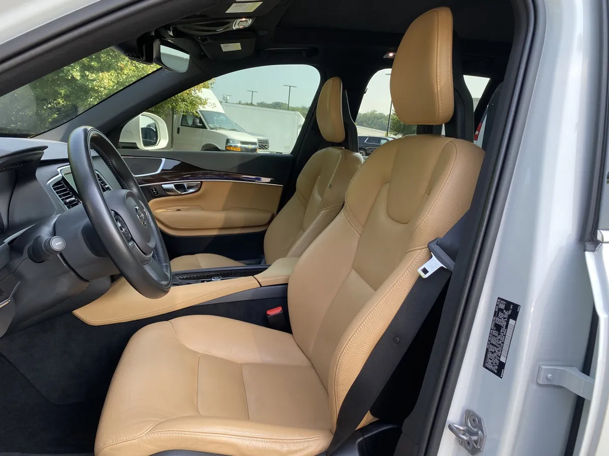 2018 Volvo XC90 Momentum thumbnail 13