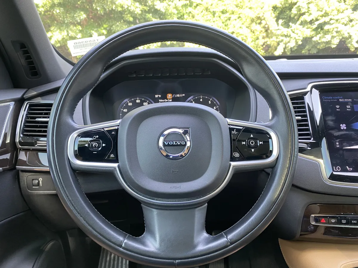 2018 Volvo XC90 Momentum thumbnail 15