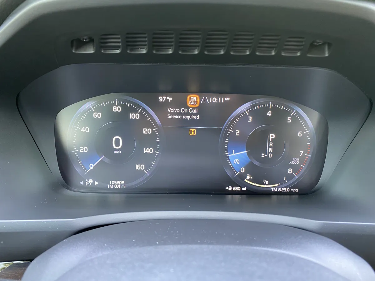 2018 Volvo XC90 Momentum thumbnail 18