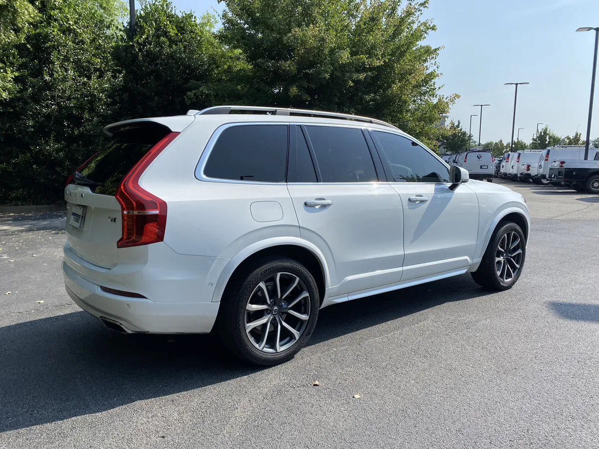 2018 Volvo XC90 Momentum thumbnail 8