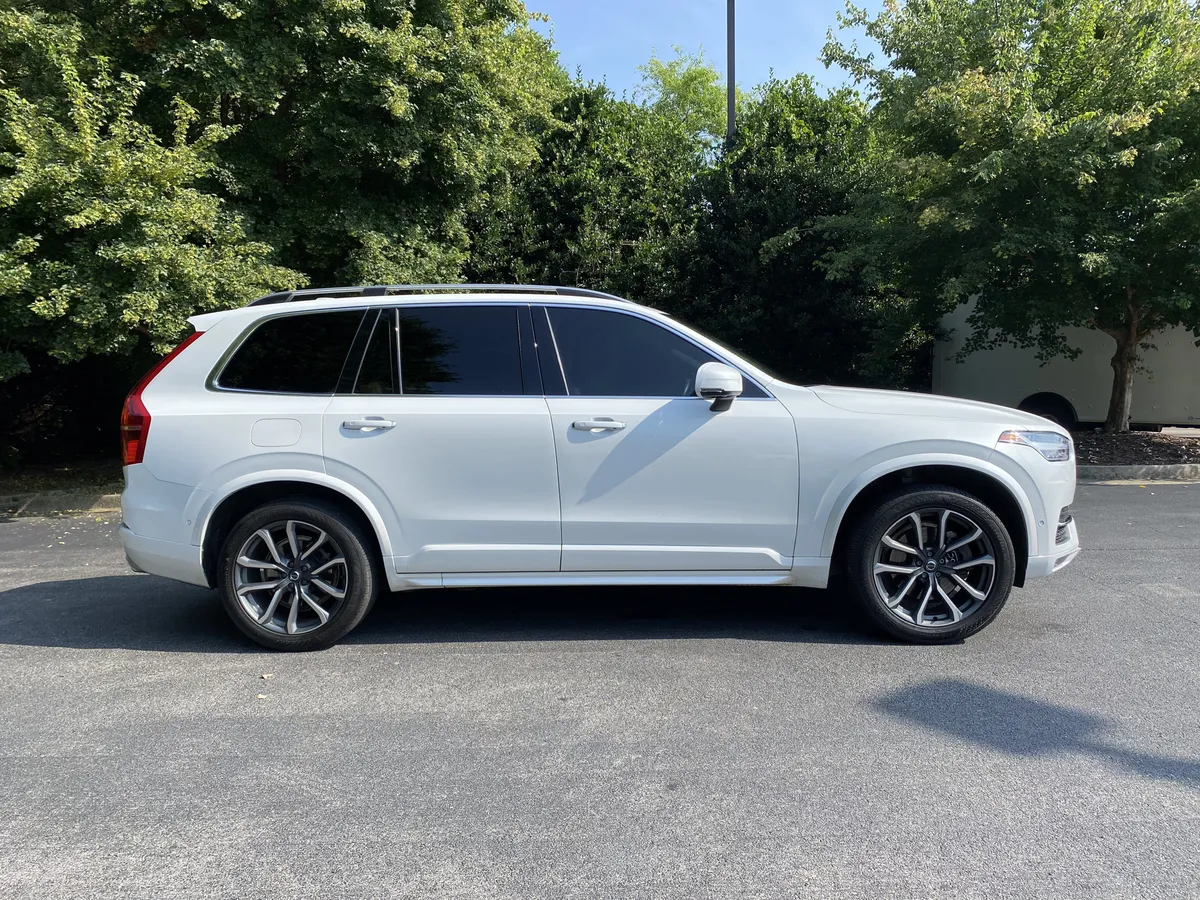 2018 Volvo XC90 Momentum thumbnail 9