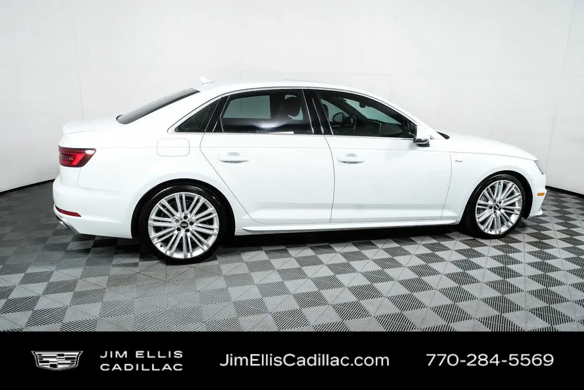 2019 Audi A4 Premium Plus thumbnail 2