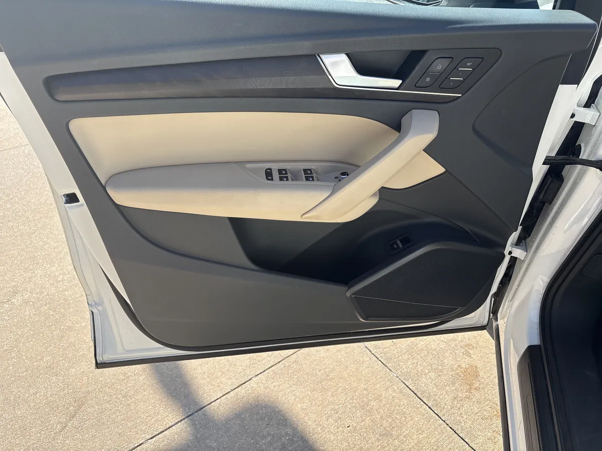2019 Audi Q5 Premium thumbnail 13