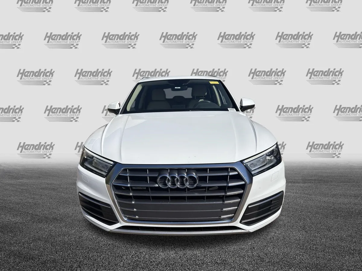2019 Audi Q5 Premium thumbnail 2