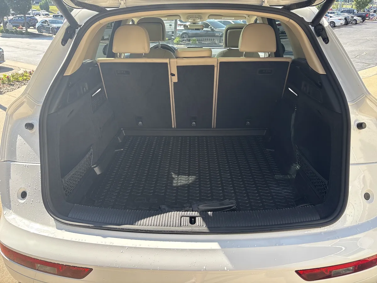 2019 Audi Q5 Premium thumbnail 31