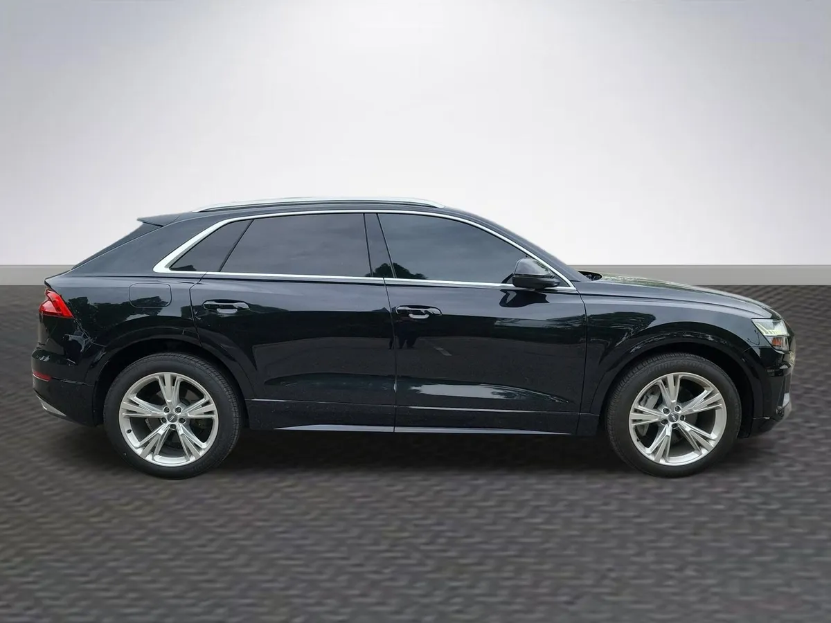 2019 Audi Q8 3.0T Premium thumbnail 4
