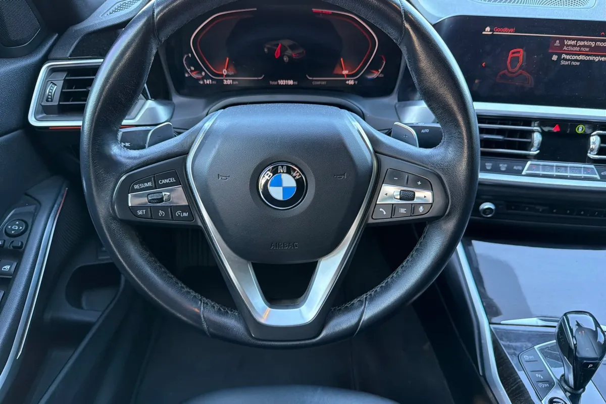 2019 BMW 3 Series 330i thumbnail 17