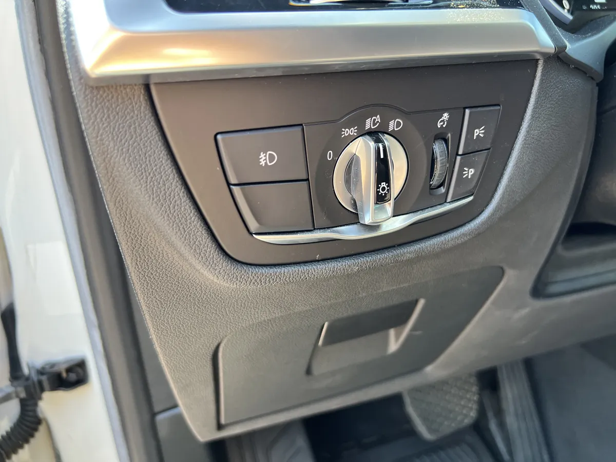 2019 BMW X3 sDrive30i thumbnail 37