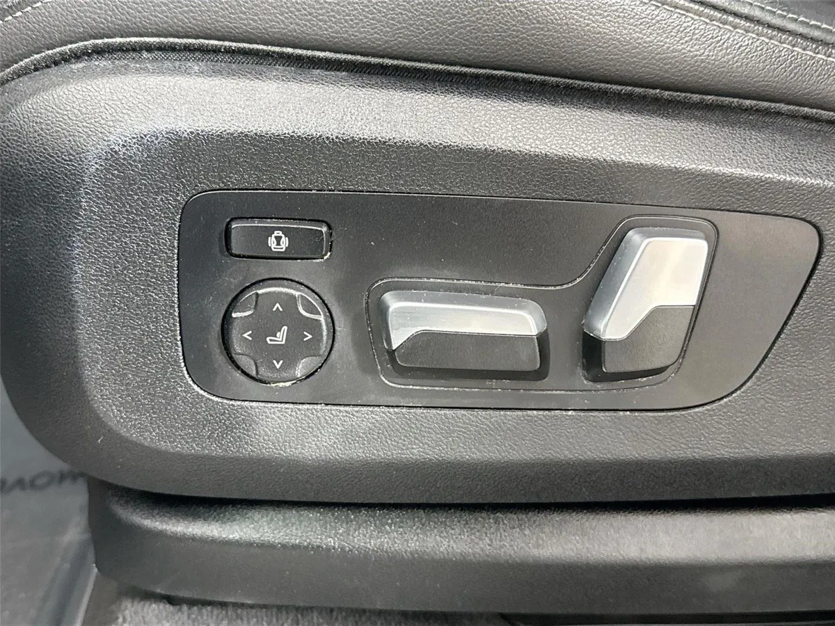 2019 BMW X5 xDrive40i thumbnail 30