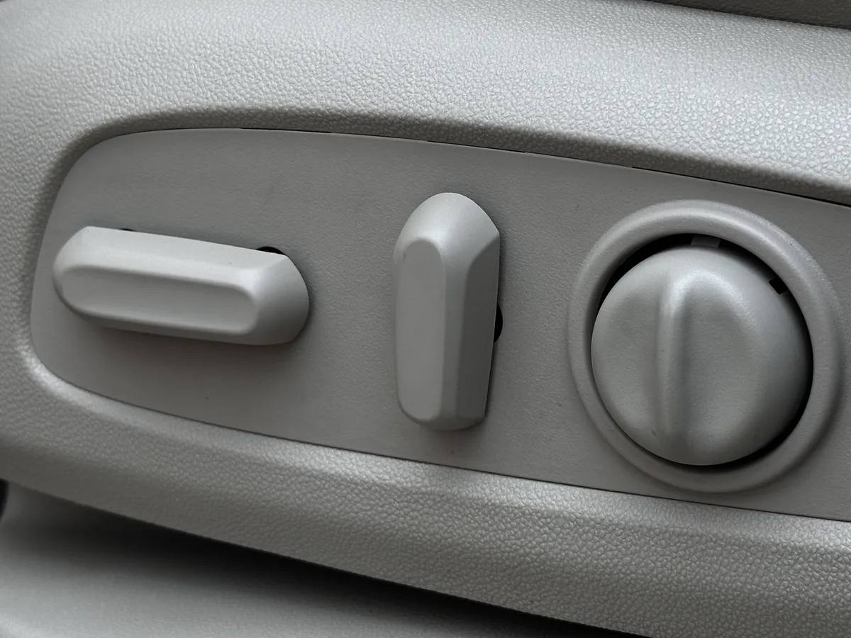 2019 Buick Enclave Essence thumbnail 16