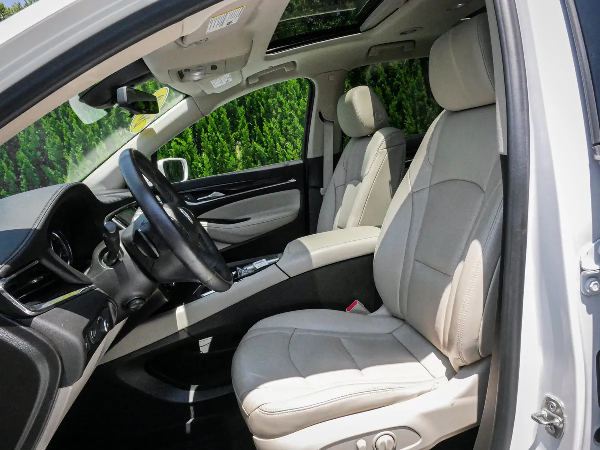 2019 Buick Enclave Premium thumbnail 15