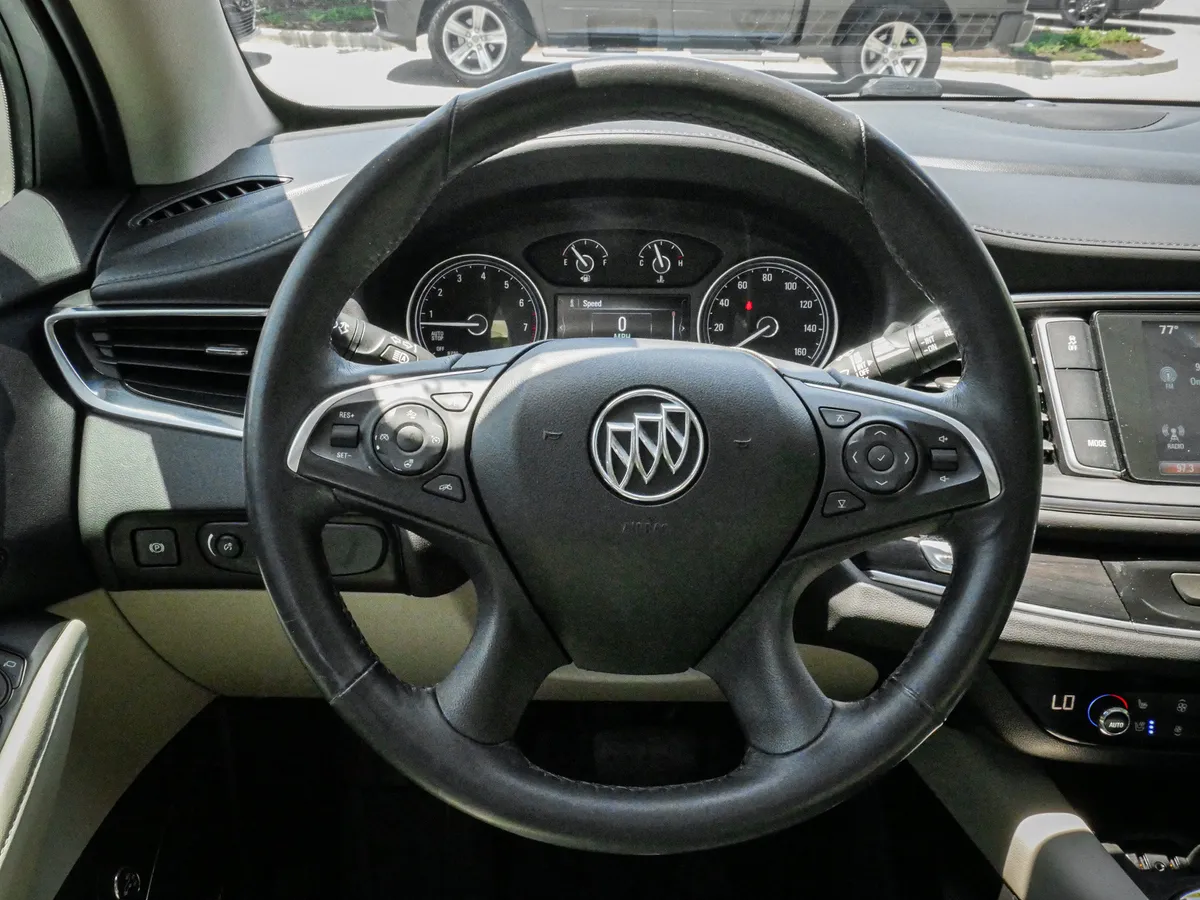 2019 Buick Enclave Premium thumbnail 17