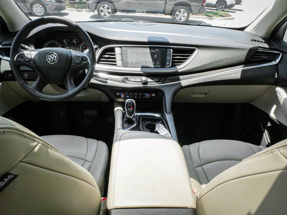 2019 Buick Enclave Premium thumbnail 28